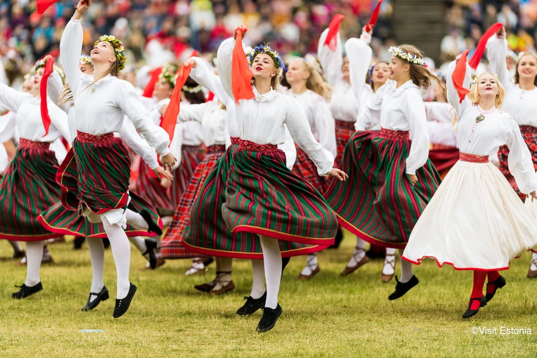 ちくちくバルト 歌と踊りの祭典